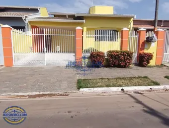 Casa com 3 quartos para alugar na Salvia, 134, Jardim das Tulipas, Holambra