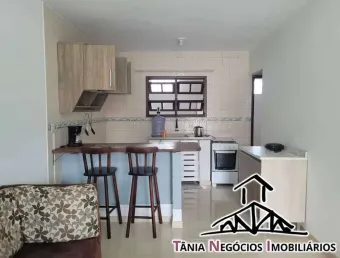 Locação anual apartamento térreo com 2 dormitórios campeche