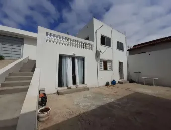 Casa para Venda em Bragança Paulista, Jardim São Miguel, 3 dormitórios, 1 suíte, 2 banheiros, 6 vagas