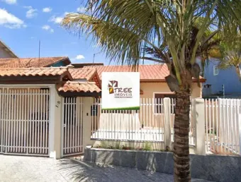Venda de sobrado no center ville, em arujá/sp, 235m² com 3 suítes, varanda com vista pra cidade, piso inferior com 4 cômodos e 2 vagas. consulte-nos.
