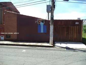 Casa para Venda em Volta Redonda, Água Limpa, 1 dormitório, 2 banheiros, 4 vagas