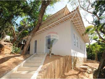 Casa à venda na praia da ferradura, búzios, vendido por r$ 900.000