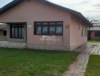 Casa para alugar na Avenida Aníbal Khury, 8763, Grajaú, Pontal do Paraná