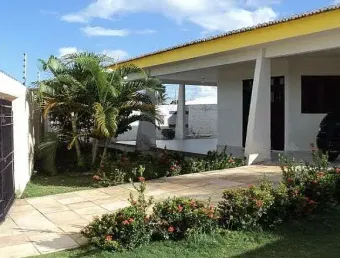 Casa com 3 quartos à venda no Candelária, Natal 