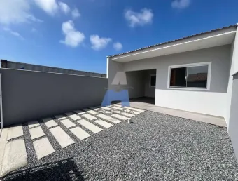 Geminado de Alto Padrão a Poucos Metros do Mar no Cidade do Capri