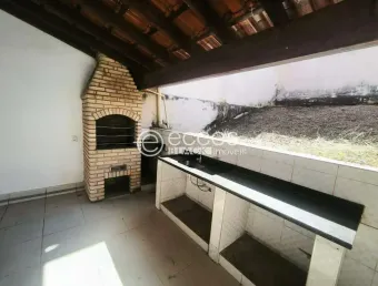 Casa para aluguel, 3 quartos, 1 suíte, 10 vagas, Morada da Colina - Uberlândia/MG