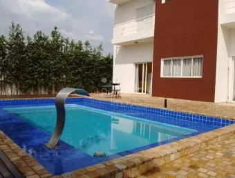 Casa para locação e venda no Condomínio Arujá Hills III
