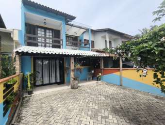 Sobrado PÉ NA AREIA para Venda no bairro BAMERINDUS,  localizado na cidade de Itapoá/SC.