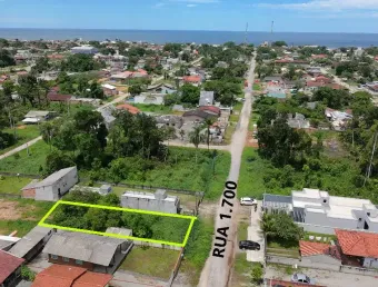 Terreno Limpo com 384 m² para Venda no Balneário PRINCESA DO MAR, localizado na cidade de Itapoá / SC.