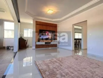 Casa à venda no condomínio vale das águas em bragança paulista-sp