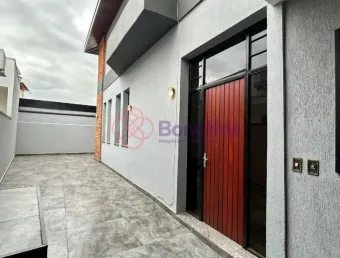 Casa comercial para locação localizada na rua do retiro, em jundiaí/sp.