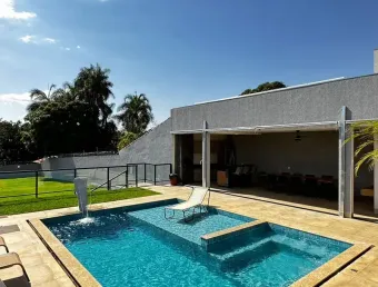 Casa 3 quartos com piscina para locação de temporadas em caldas novas