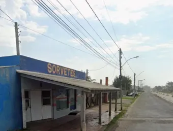 Excelente local para investir comercial. e de brinde  uma residência tudo junto, no mesmo local.