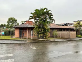 Casa com 4 quartos à venda no América, Joinville 