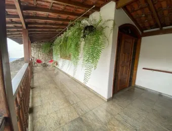 Casa com 4 quartos à venda, 357 m² por R$ 1.600.000 - Santa Terezinha - Juiz de Fora/MG
