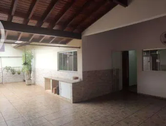 Casa com 4 dormitórios para alugar, 203 m² por R$ 3.756,00/mês - Centro - Barretos/SP