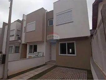 Casa com 2 quartos à venda na Rua Walter Porto Filho, 267, Mário Quintana, Porto Alegre