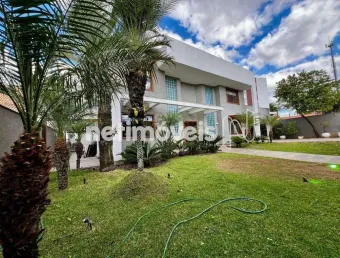 Casa com 4 quartos à venda na Rua Diamantina, Alvorada, Contagem