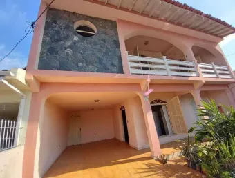 Casa Residencial para Venda Casa com 238m² construídos no Balneário Estreito. FLORIANOPOLIS