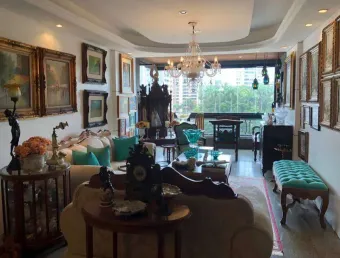Apartamento diferenciado, espaçoso, extremamente confortável.