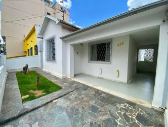 CASA EM PONTO COMERCIAL À VENDA NO ALTO DOS PASSOS, JUIZ DE FORA, MG