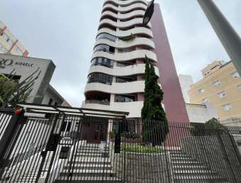 Apartamento 2 qtos Mobiliado a Venda no Centro em Curitiba Parana