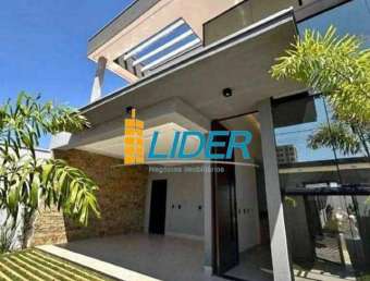 Casa à venda, 3 quartos, 1 suíte, 2 vagas, Praça Alto Umuarama - Uberlândia/MG