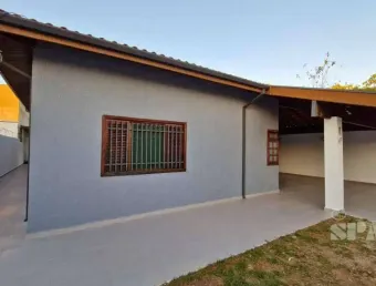 Viva Bem! Casa com 3 Quartos, Suíte Master e Quintal Amplo no Lessa