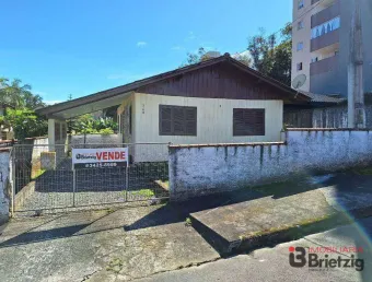 Casa com 3 dormitórios à venda, 84 m² por R$ 570.000,00 - Bom Retiro - Joinville/SC
