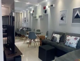 Triplex 75 metros há 100 metros do metro parada inglesa