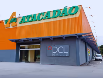 Ponto comercial com 11 salas para alugar na Rua Francisco Derosso, 2973, Xaxim, Curitiba