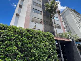 Vende-se Apto com 01 suíte + 01 dorm., Costa e Silva-Joinville.