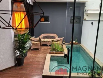 CASA COM PISCINA, 3 QUARTOS, 1 SUÍTE - JARDIM ESPANHA