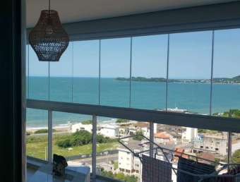 Apartamento finamente mobiliado no Velutti Home Club, com 3 dormitórios aprox. 60m da praia. Ref. 207