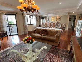 Lindo apartamento, pronto para morar, entre o Batel e o Água Verde