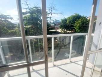apartamento anual com 02 quartos, centro de Guarapari/ES.