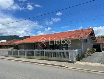 Casa com 3 quartos à venda no Centro, Pomerode 