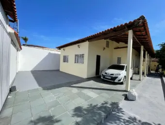 Casa perfeita para comercial/residencial no parque dez
