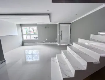Baixamos o preço , triplex com 240m2 semi mobiliado