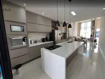 Casa condomínio alto padrão monte mor, 3 suítes 4 vagas.