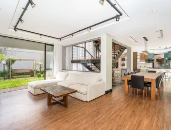 Casa em condomínio fechado com 5 quartos à venda na Rua José Benedito Cottolengo, 1161, Campo Comprido, Curitiba