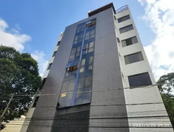 Código 4459 - vende apartamento na rua caviúna, bairro horto, 03 quartos com guarda roupa, sendo 01 suíte, sala/copa, cozinha com armários, área de serviço, 01 banheiro social, 02 vagas de garagem .