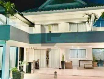 Casa triplex para venda tem 400 metros quadrados com 4 quartos - RJ