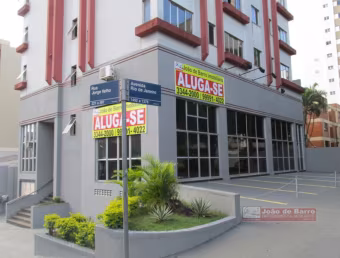 COMERCIAL TÉRREO – CENTRO – AV. RIO JANEIRO, 1.452 – (ESQ. COM R. JORGE VELHO)