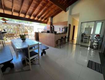 Casa para Venda em Jaboticabal, Colina Verde, 3 dormitórios, 1 suíte, 2 banheiros, 4 vagas