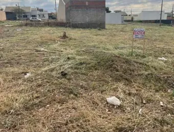 Terreno plano, excelente localização, próximo ao fórum eleitoral em marialva.