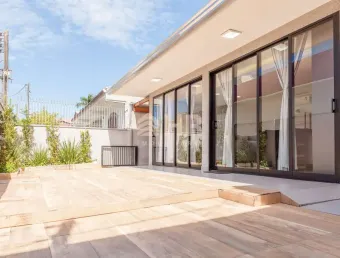 Casa com 3 quartos à venda na Avenida Paranaguá, Centro, Matinhos