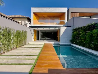 Casa contemporânea com Piscina e 4 quartos à venda, 500 m² por R$ 4.990.000 - Barra da Tijuca.