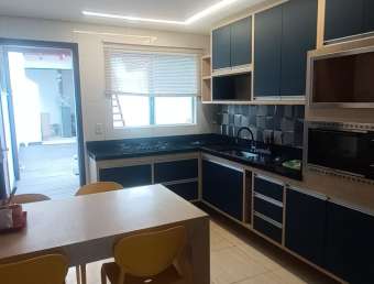 Casa com 3 quartos à venda na Rua Iracema Luckow, 147, Jardim Sofia, Joinville