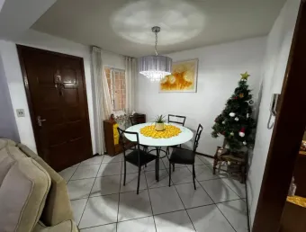 Sobrado em condomínio à venda no boqueirão, com 3 dormitórios e 111m²